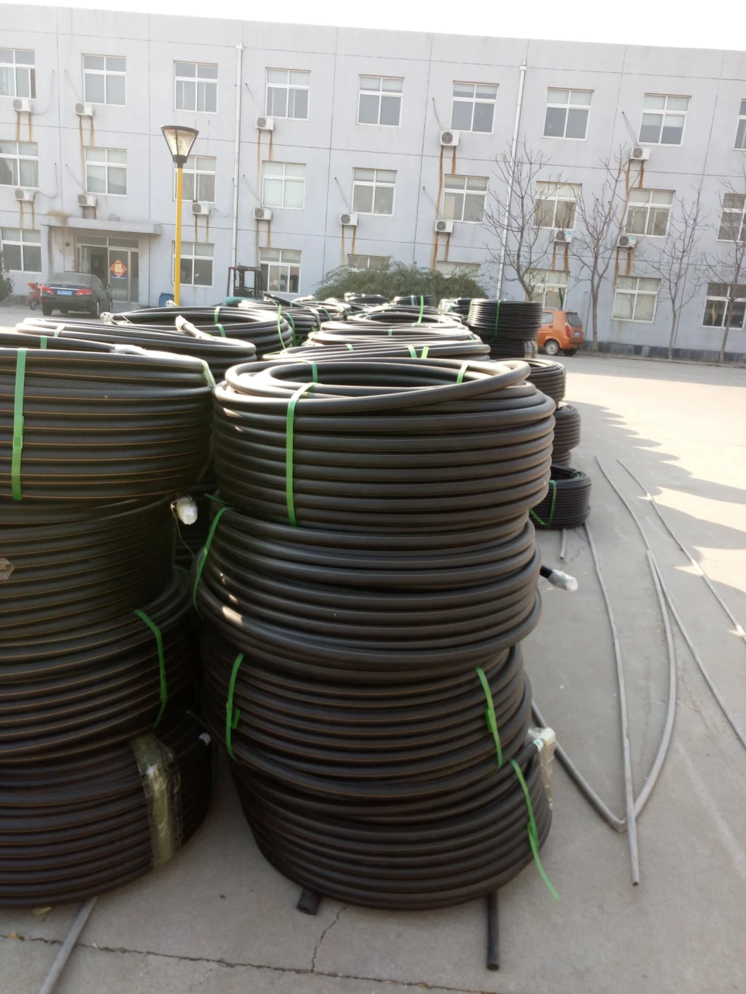 China Supplier Black HDPE Roll Water Supplying Pipe